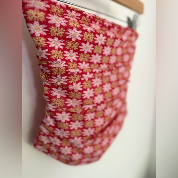 Boulevard Printed Tube NWOT flame red combo - Picture 4 of 6